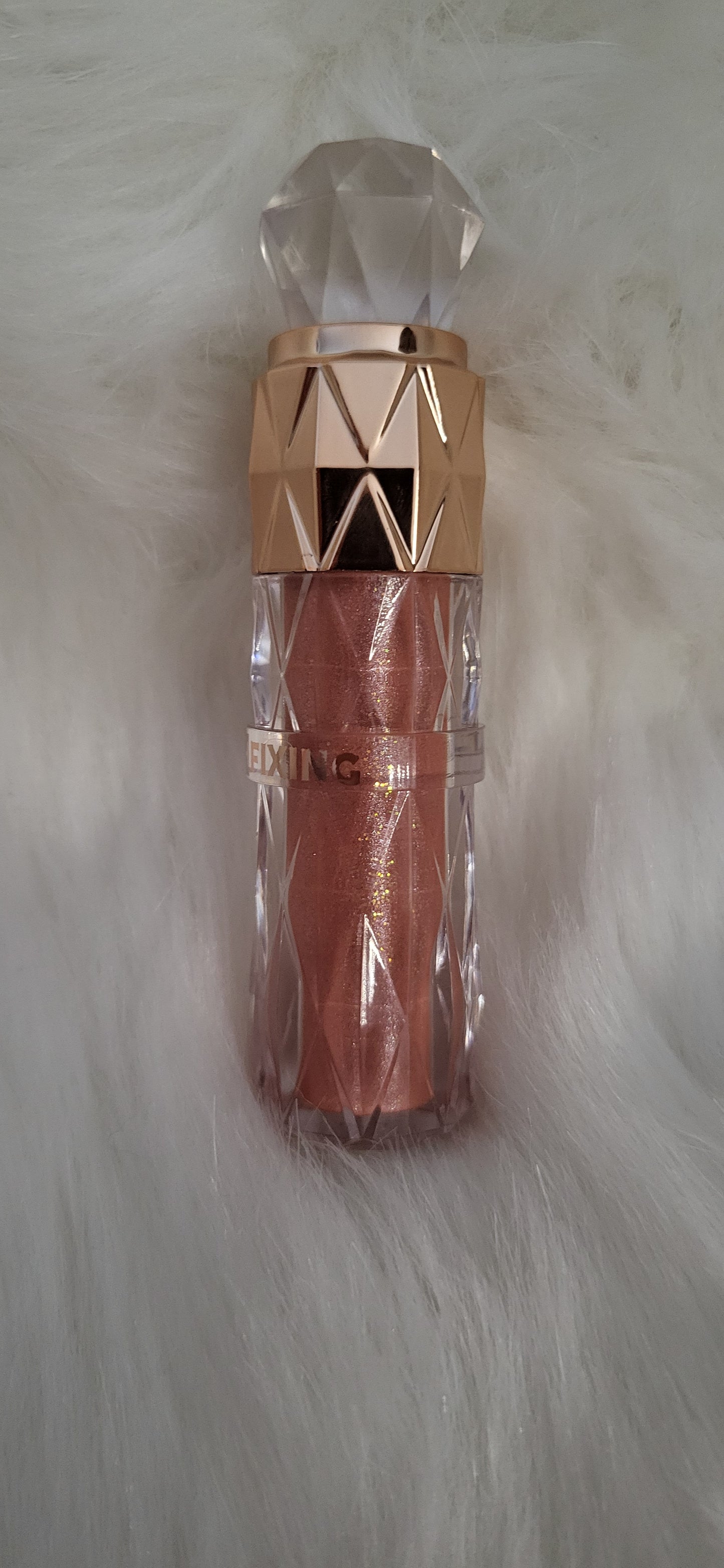 Gloss à lèvres GLOW FIXING 24H – Leticia Well