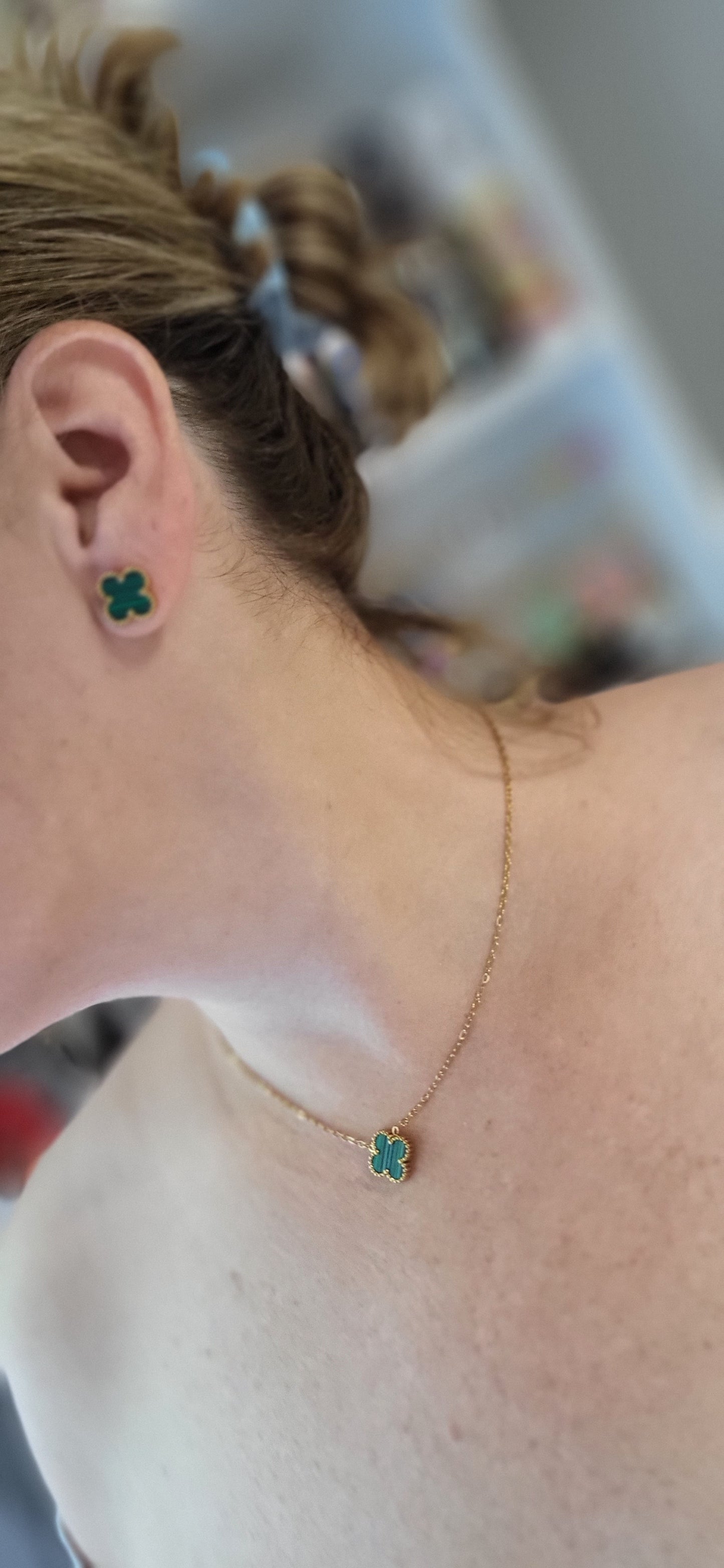 COLLIER TREFLE ACIER INOXYDABLE.