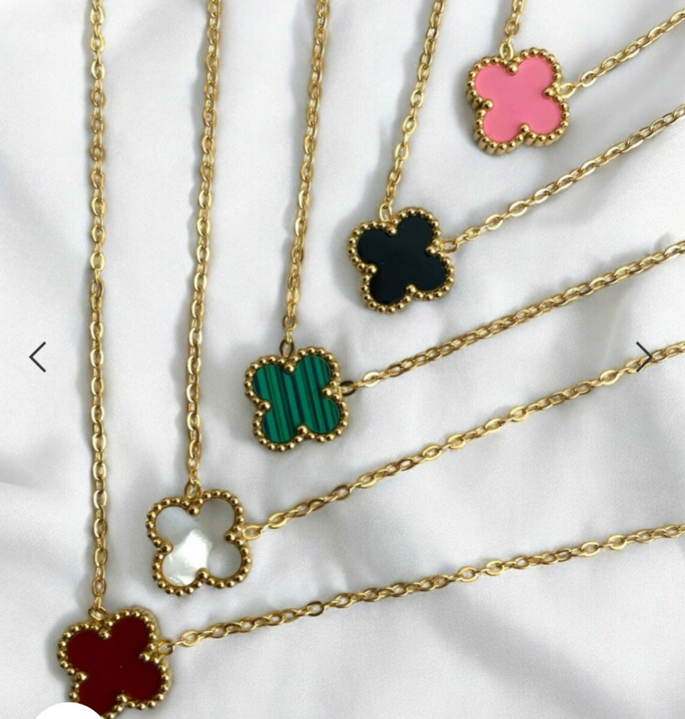 COLLIER TREFLE ACIER INOXYDABLE.