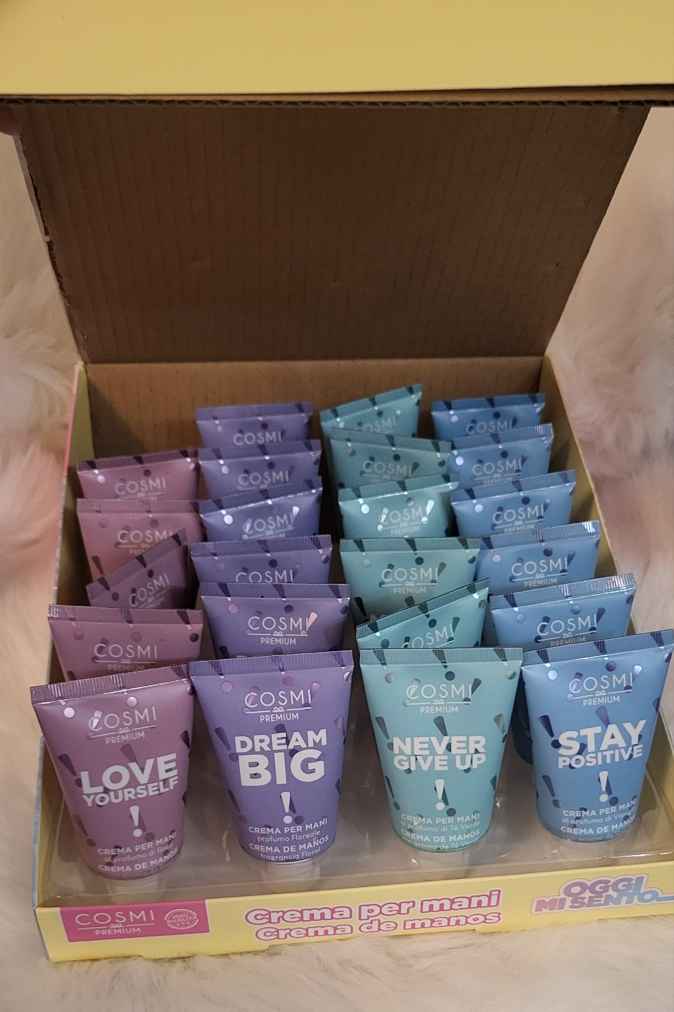 CRÈME POUR LES MAINS COSMI PREMIUM BE YOURSELF.