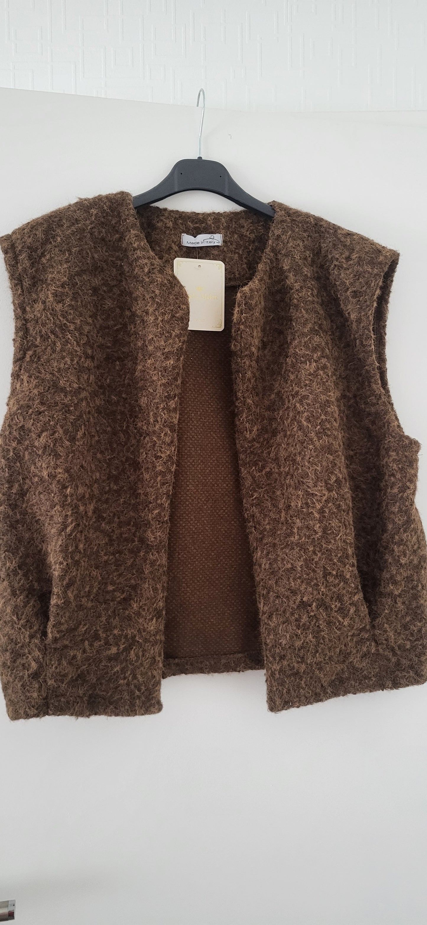 VESTE SANS MANCHE AVEC 2 POCHES