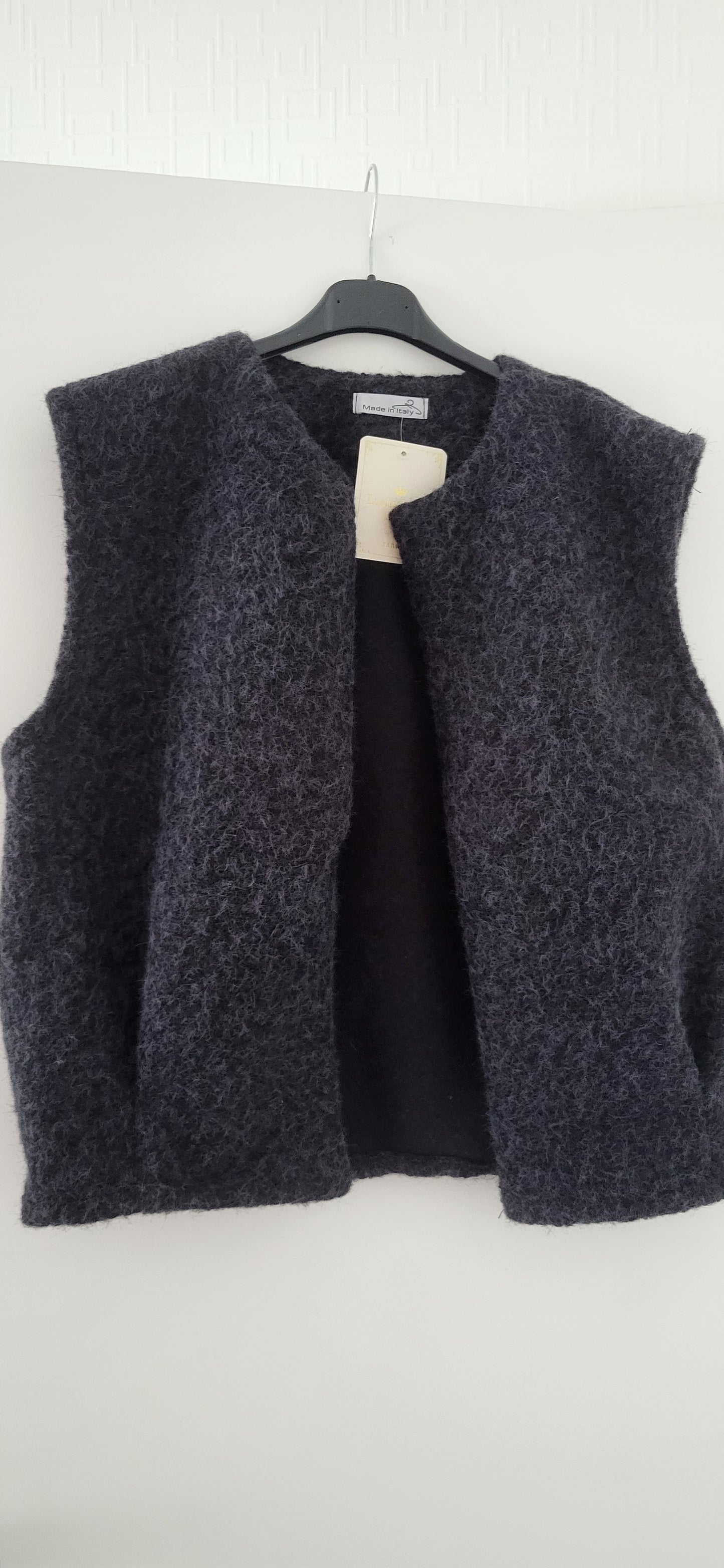 VESTE SANS MANCHE AVEC 2 POCHES