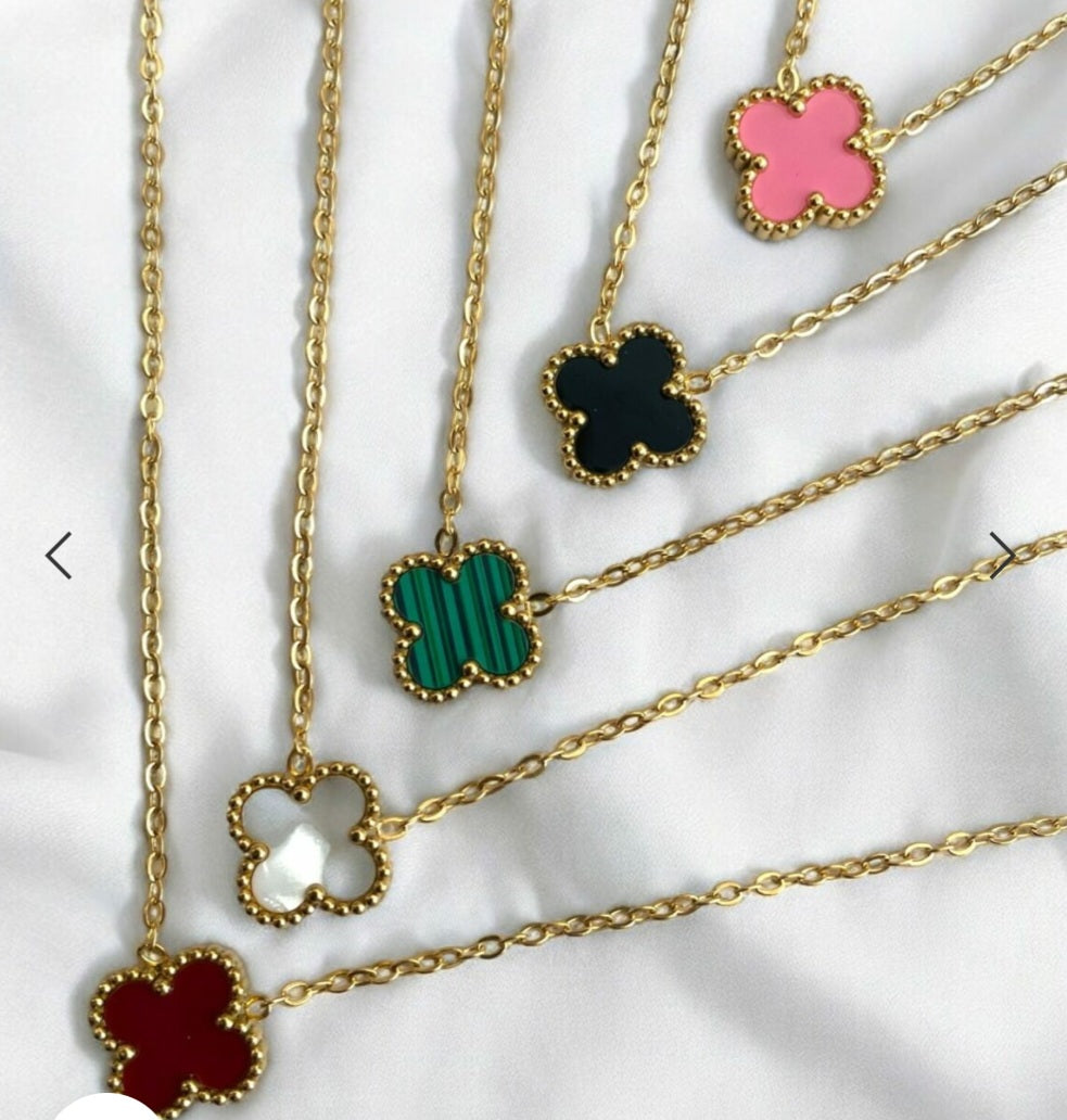 COLLIER TREFLE ACIER INOXYDABLE.
