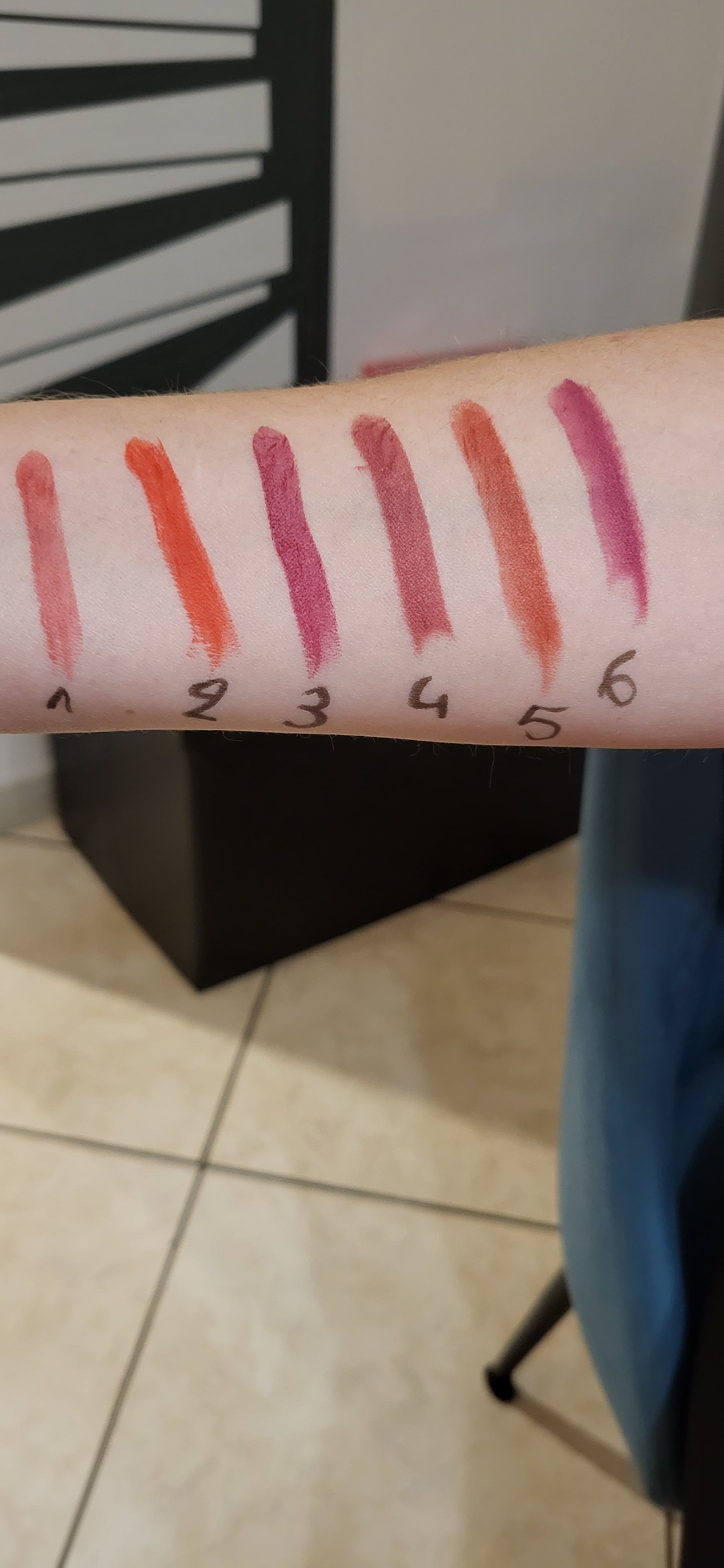 ROUGE À LÈVRES VOLUME ACIDE HYALURONIC D'DONNA